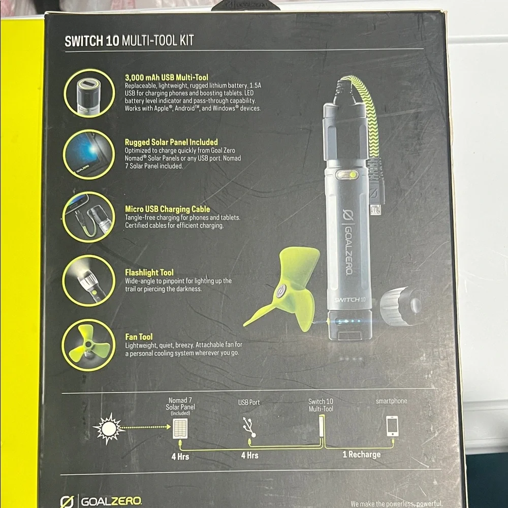 Solar‎ Phone Charger - Black and Yellow